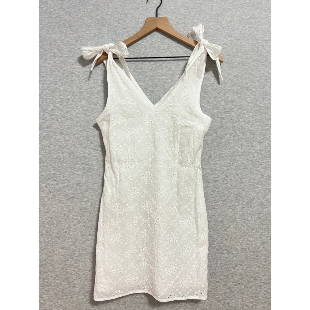 Chic Me White Eyelet Sundress Mini Dress‎ - Size Small
